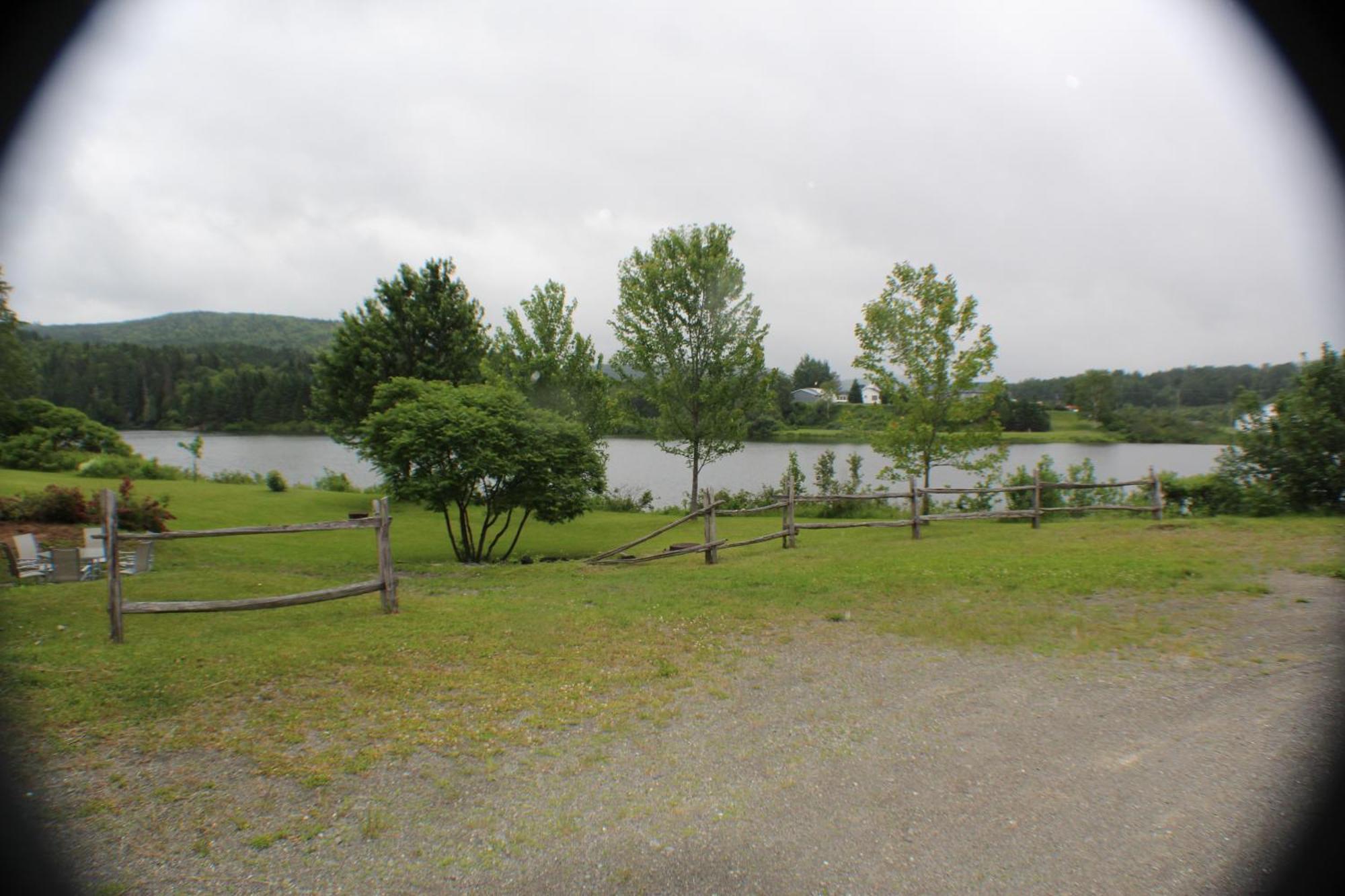 Manoir Des Lacs Lac Baker Exterior photo